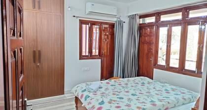 2-bedroom apartment in charming Ranchi with AC, WiFi for family and solo visitor