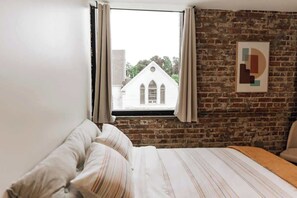 2 bedrooms, iron/ironing board, travel crib, WiFi