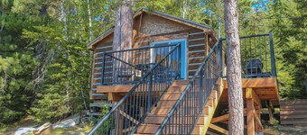 Sweet Little Cabin with a View