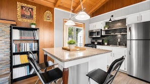 Private kitchen - Casita de Sergio (Big Bear Lake)