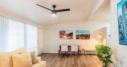 2KingBd 2Bath Gym Pool Free Parking