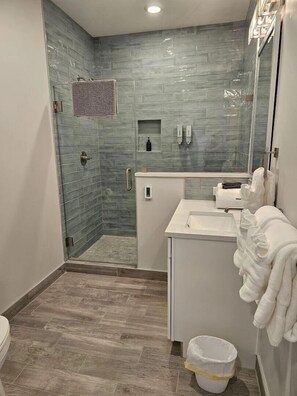 Deluxe Apartment | Bilik Mandi