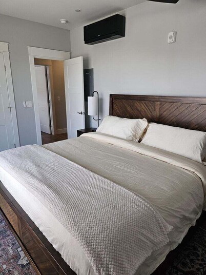 Mayfly Hotel