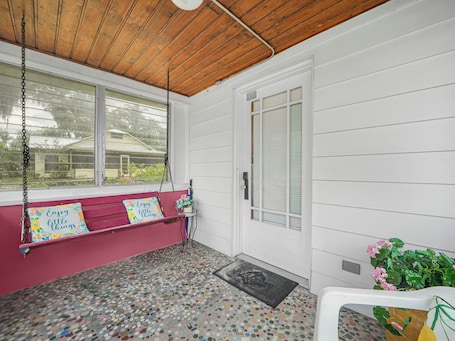 Interior. Charming Historic Cottage with Cozy Porch and Garden Retreat