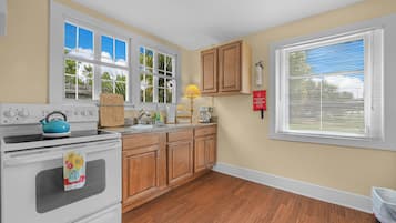 Microwave, oven, stovetop