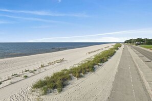 Beach nearby, beach towels