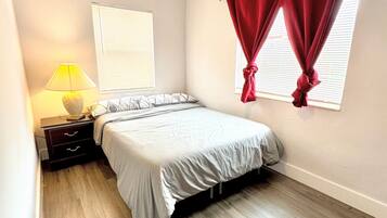 1 bedroom, iron/ironing board, WiFi, bed sheets