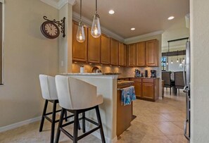 Private kitchen - RARELY AVAILABLE 3 Bedroom/2 Bath (Bradenton)