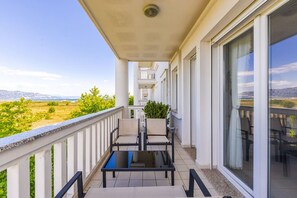 Terrace/patio - Velipoja Beach Apartment by PikHost (Velipojë)