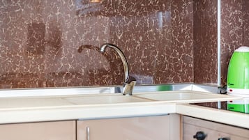 Refrigerador, horno, placa de cocina, tostadora