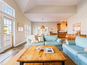 Smart TV, fireplace, printers - Saco Coastal Haven | 5BR, Sleeps12 + Walk to Beach |Dogs OK (Saco)
