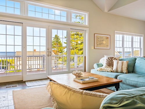 Saco Coastal Haven | 5BR, Sleeps12 + Walk to Beach |Dogs OK