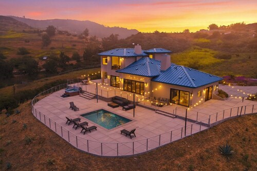 Cloud-Break Ridge | Pool, Spa - Epic Mountain Views