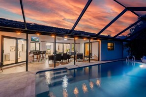 Pool - X-mas Promo! Free Pool Heat! 7 min walk to Beach/JW! Golf! (Marco Island)