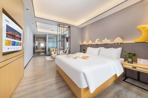 Ruili Elong R.YUN Hotel (Ruili Tourism Pedestrian Street)