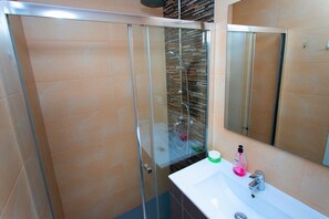 Hair dryer, towels - CH Pico de la Sagra La Marquesa Golf (Ciudad Quesada)