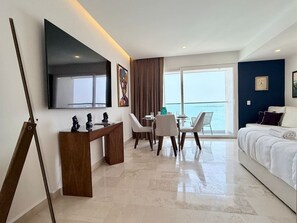 1 chambre, fer et planche à repasser, Wi-Fi gratuit, draps fournis