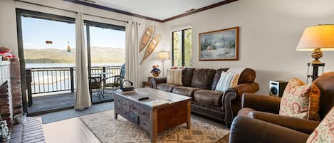 Télévision à écran plat