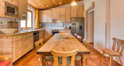 Orange Riverside House with Shared Pool