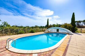 Pool - Lovely Riverside Studio with shared pool and private terrace (Aspiran)