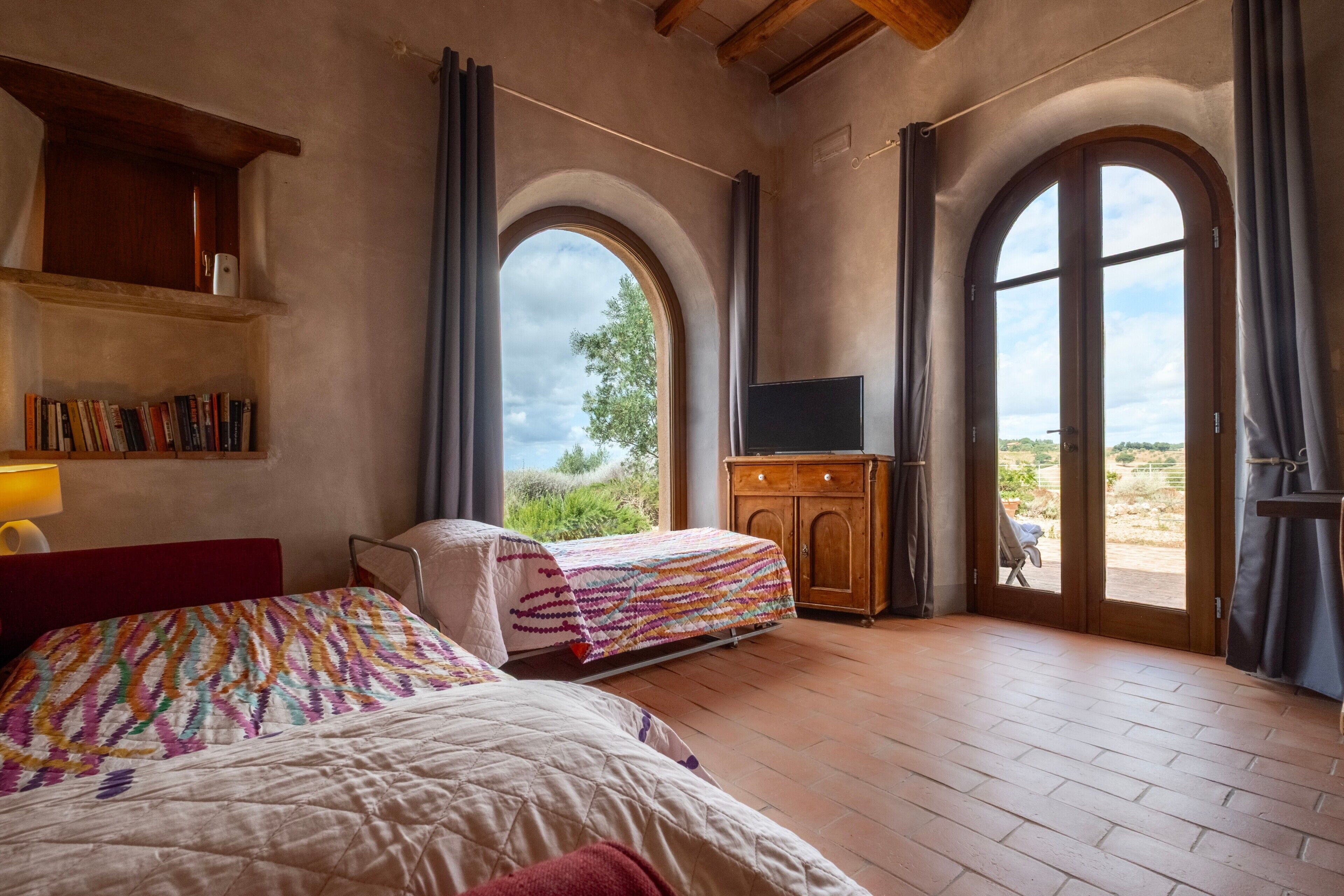 2 quartos, Wi-Fi de cortesia, roupa de cama