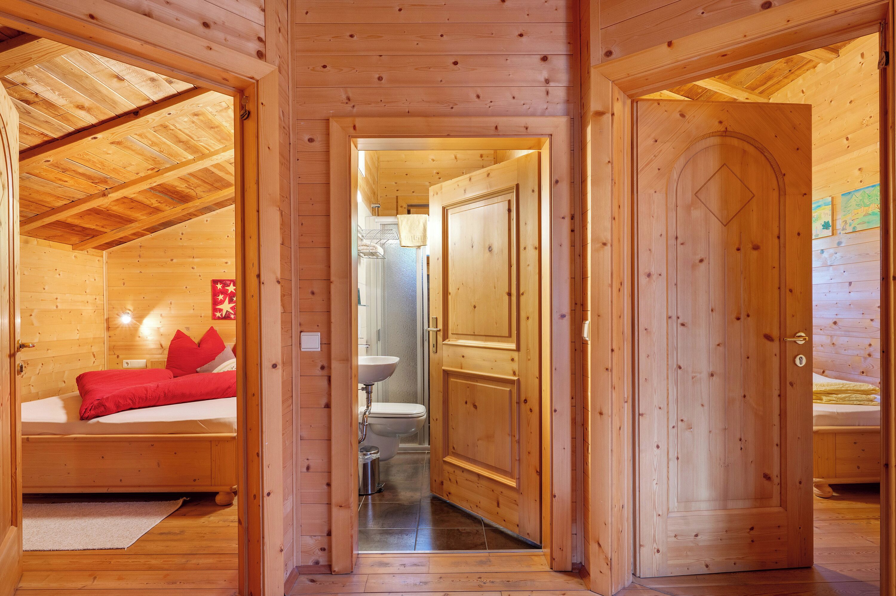 3 habitaciones, wifi gratis y ropa de cama 