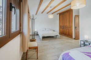 3 chambres, Wi-Fi gratuit, draps fournis