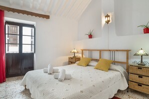 2 chambres, fer et planche à repasser, accès au Wi-Fi (inclus)