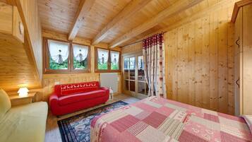 1 bedroom, WiFi (free), bed sheets