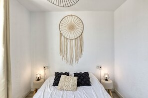 2 soverom, strykejern/-brett, wi-fi (inkludert) og sengetøy