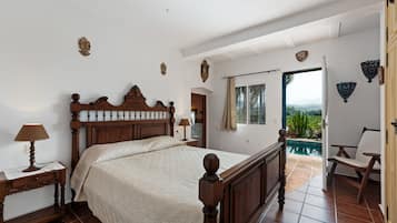 3 habitaciones, tabla de planchar con plancha y wifi gratis