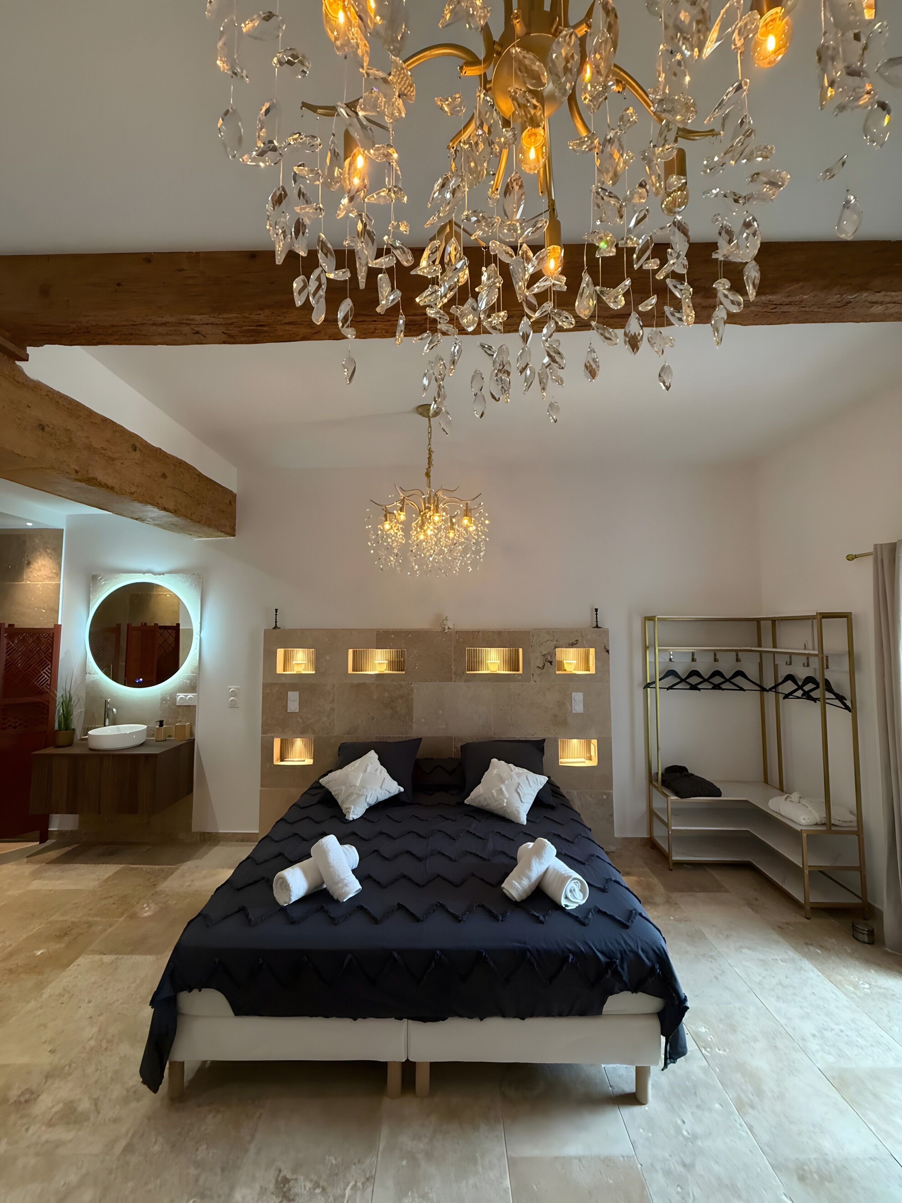 1 chambre, Wi-Fi gratuit, draps fournis