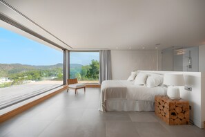 5 chambres, fer et planche à repasser, Wi-Fi gratuit, draps fournis