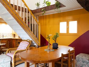 Dining - Holiday Home 'De L'alliance' with Private Terrace and Private Garden (Lannion)
