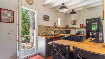 Køleskab, mikrobølgeovn, ovn, opvaskemaskine