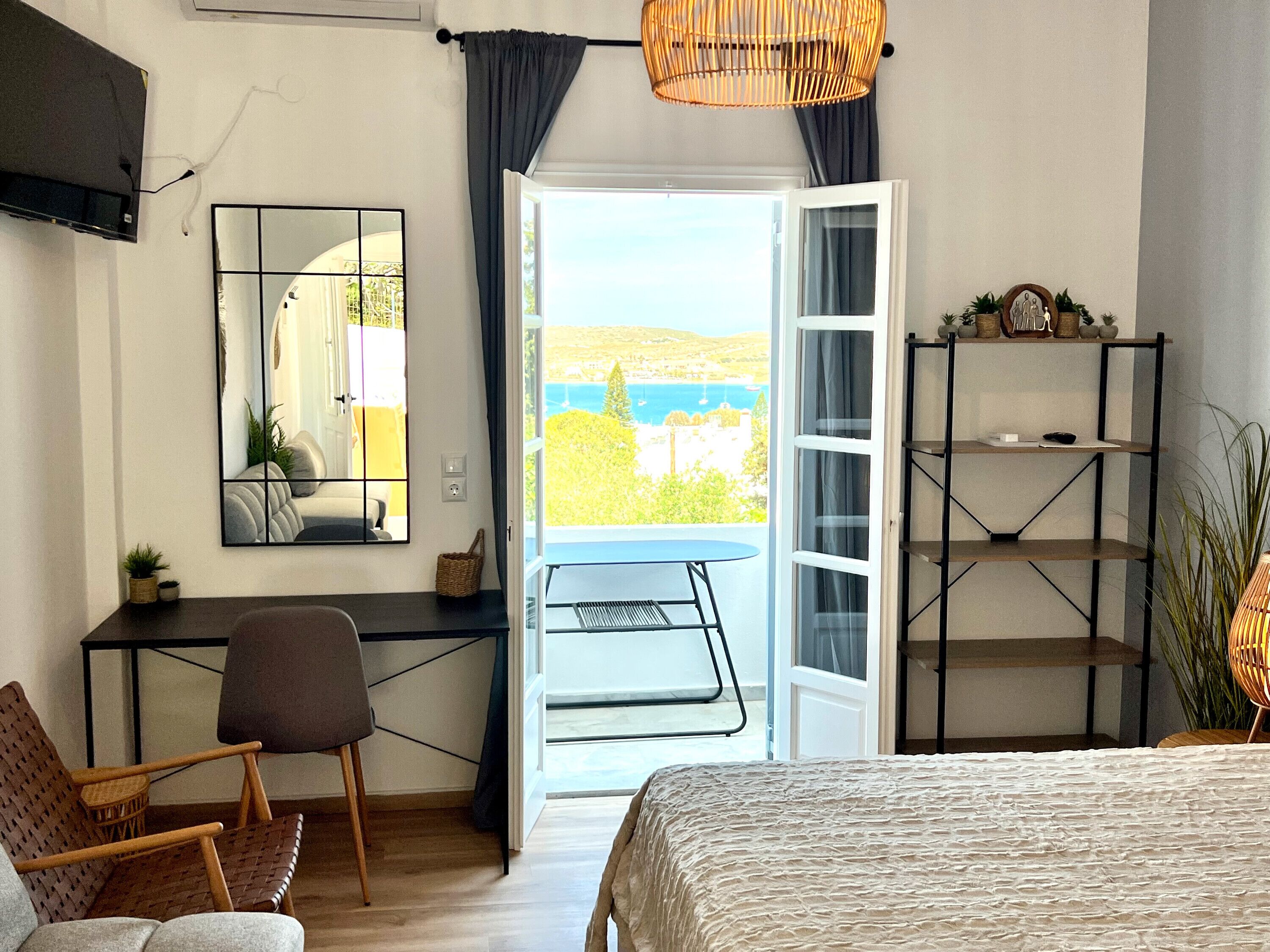 1 chambre, fer et planche à repasser, Wi-Fi gratuit, draps fournis