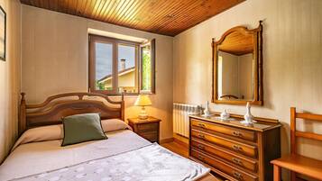 2 habitaciones, tabla de planchar con plancha y wifi gratis