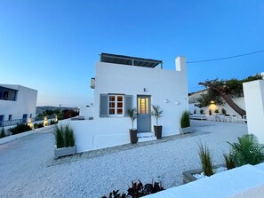 Exterior - Studio 'Aeolian Blu 11' with Sea View, Wi-Fi and Air Conditioning (Paros)