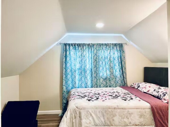 1 bedroom, WiFi, bed sheets