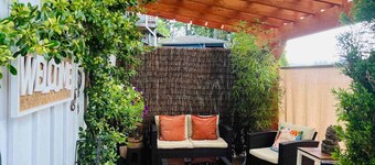 Good Life (lower Suite) @ Shawnigan Beach Resort.