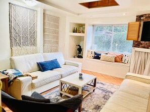 Fernseher, Tischtennisplatte