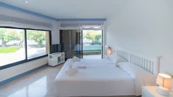 Een strijkplank/strijkijzer, gratis wifi, beddengoed