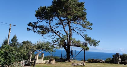 Villa 'Quintes' with Sea View, Private Terrace and Wi-Fi