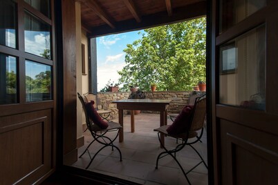 Villa 'Quintes' with Sea View, Private Terrace and Wi-Fi