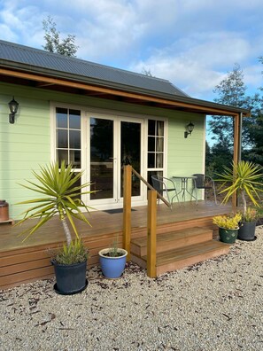 Exterior - Cute cottage in Rotherham village. Ideal for a couples retreat. (Rotherham)