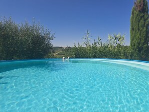 Pool - Room 'La Rocca Chianti Hospitality' with Shared Pool, Shared Garden and Wi-Fi (Barberino Tavarnelle)