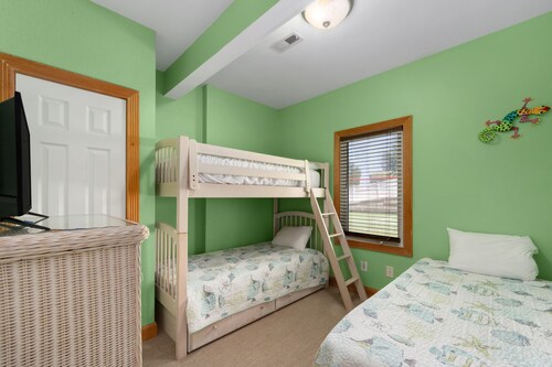 A Shore Thing: Private Pool, Hot Tub, Elevator, Currituck Club Amenities