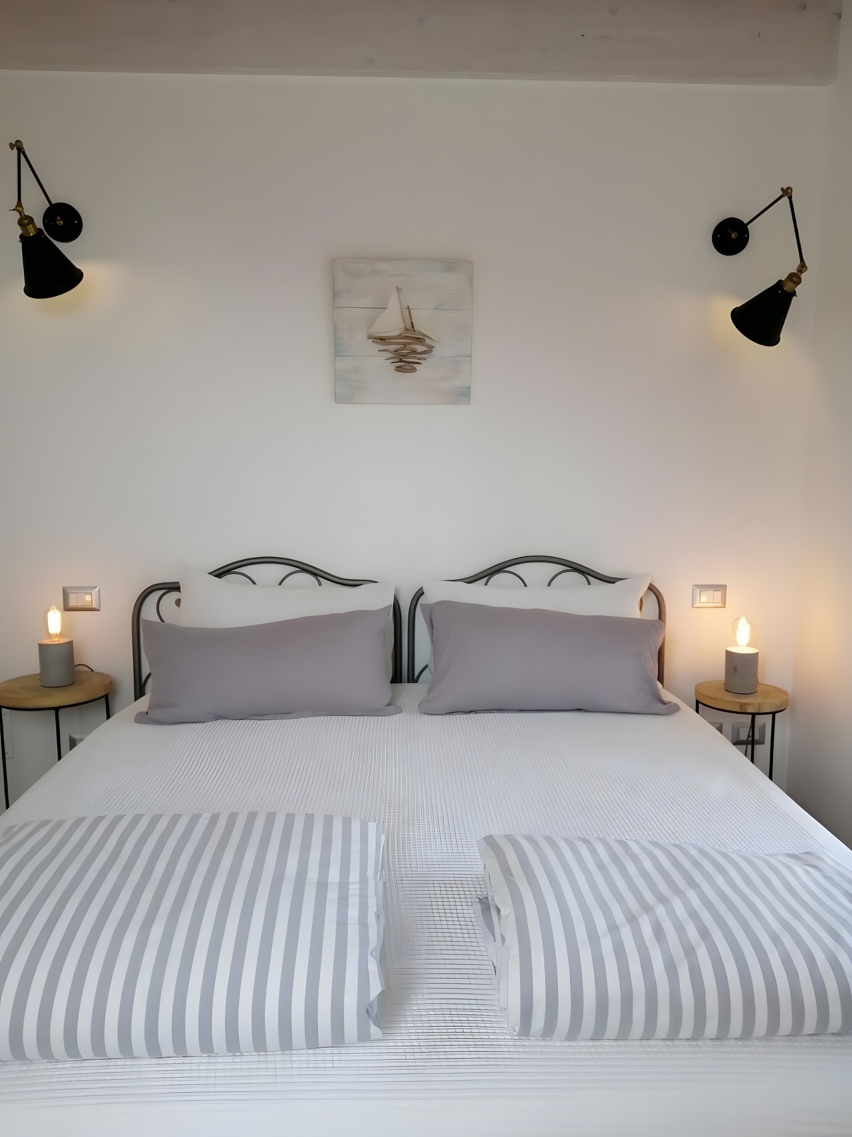 2 chambres, fer et planche à repasser, accès au Wi-Fi (inclus)