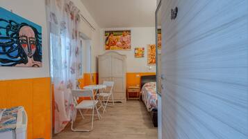 1 habitación, wifi gratis y ropa de cama