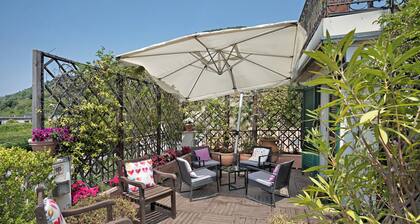 Apartment 'Hepburn' with Sea View, Wi-Fi and Air Conditioning